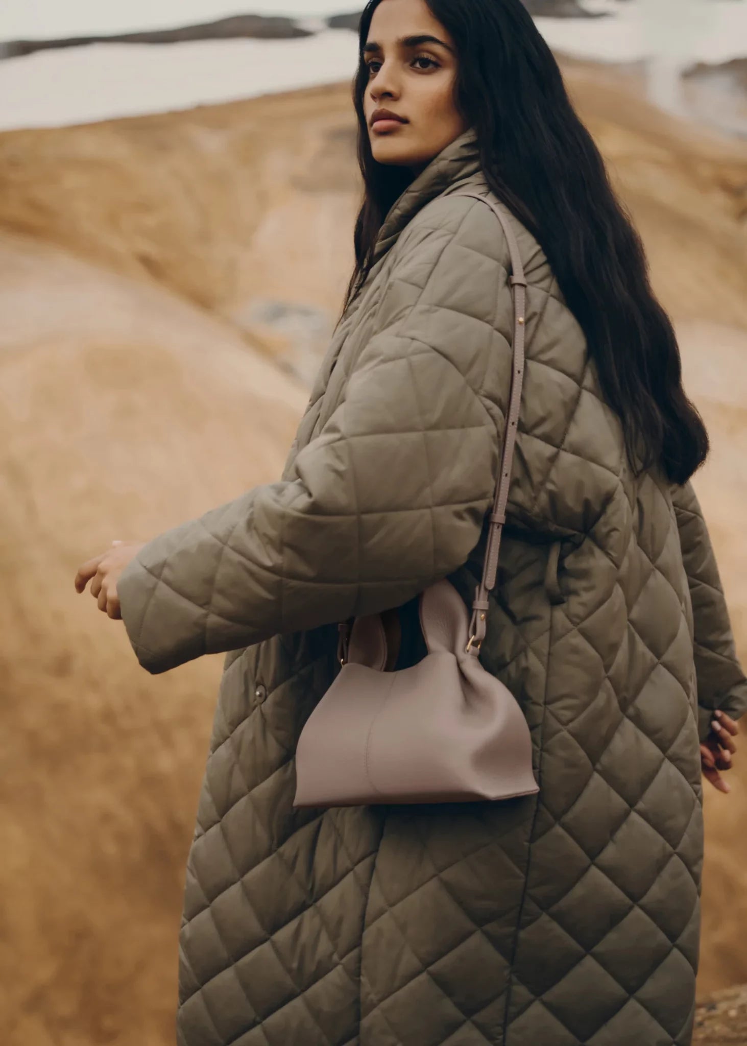 Numéro Neuf Mini Edition Taupe Grainé