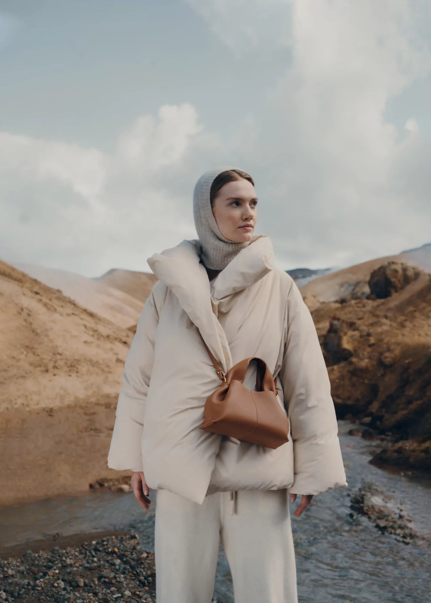 Numéro Neuf Mini Edition Taupe Grainé